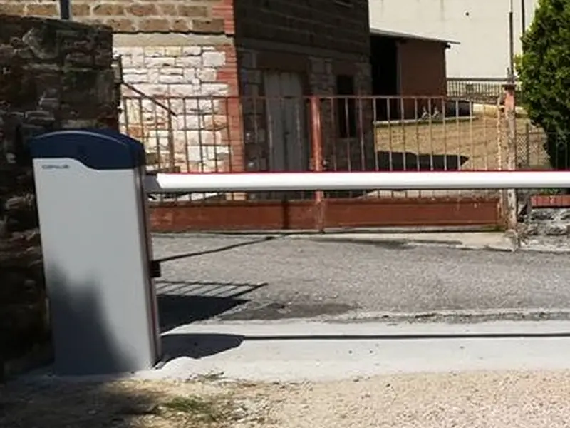 Sbarra automatica installata su accesso privato – Minerbio